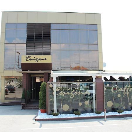 Enigma Pension Târgu Jiu Εξωτερικό φωτογραφία
