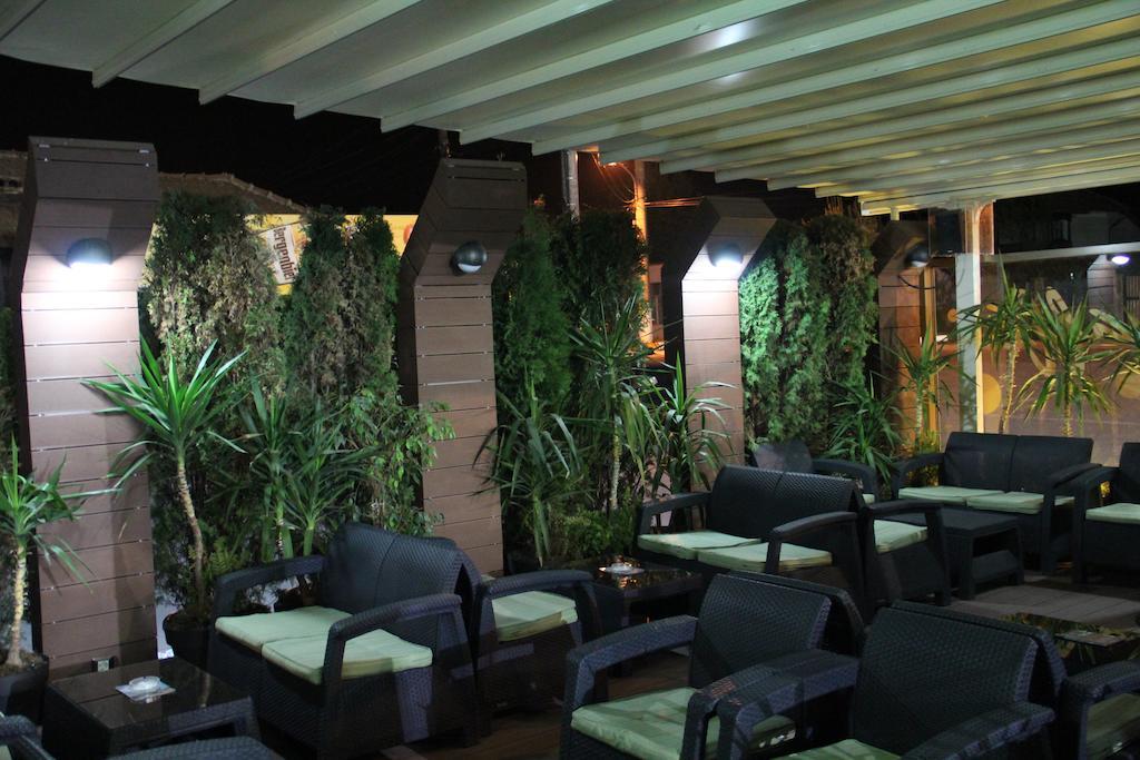 Enigma Pension Târgu Jiu Εξωτερικό φωτογραφία